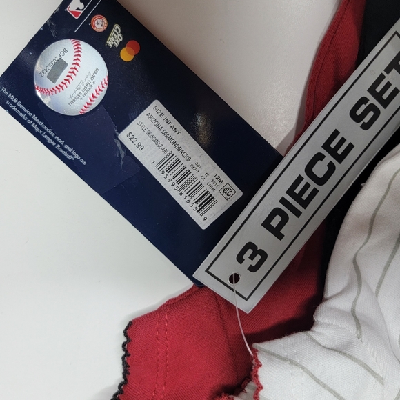 MLB Arizona Diamondbacks Baseball 3 Pcs Baby Onesie Newborn 12 Months Black Red - Picture 4 of 4